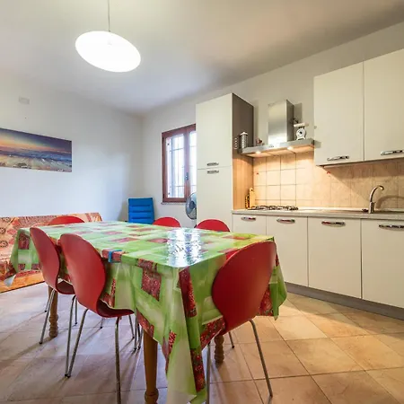 Giulia Grande 卡斯蒂亚达斯