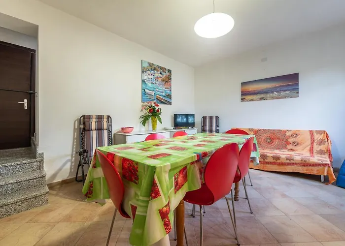 Giulia Grande Кастиадас