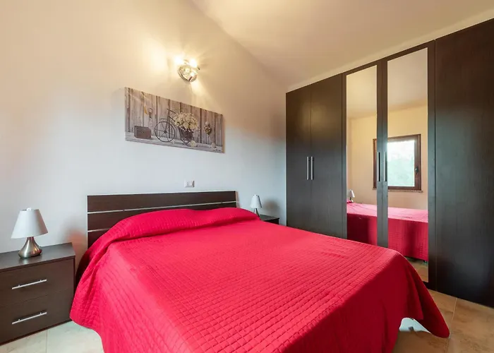 Giulia Grande * Кастиадас